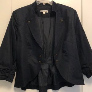 JohnPaulRichard Women’s LG navy jacket, 3/4ruched sleeves stylish cut w buttons.